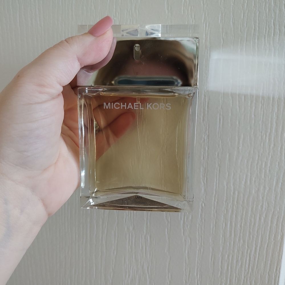 MK perfume